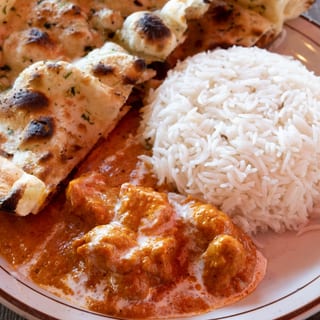 Chicken Masala, Rice & Naan